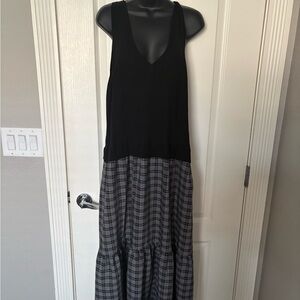 Max Studio Black and Gray Checkered Maxi Dress